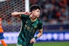 足球報：王鈺棟獲進軍歐洲聯賽籌碼，加劇國足鋒線競爭