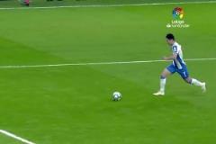 今晚再迎加泰德比！西甲官方重溫武磊5年前絕平巴薩精彩時刻