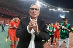 伊萬今日考察重慶龍興足球場(chǎng)，去留或?qū)⑷Q于18強(qiáng)賽結(jié)果