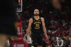 37歲庫里合同剩余2年：5961萬+6259萬創聯盟當賽季最高薪