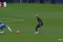 亞馬爾1V3冷靜送助攻！費爾明抽射破門，巴薩提前2輪奪冠！