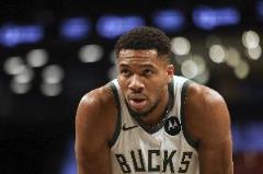 字母哥評(píng)選足壇歷史最佳：羅納爾多、梅西、齊達(dá)內(nèi)、亨利