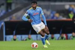 意媒：那不勒斯或出售安古伊薩，有意引進(jìn)博洛尼亞中場弗格森