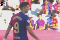 埃里克-加西亞傳中，萊萬(wàn)近距離頭球攻門(mén)遭神撲！