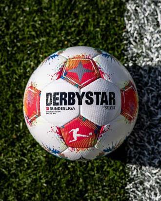 德甲新賽季比賽用球揭曉，聯(lián)賽標(biāo)志首次亮相球兩側(cè)