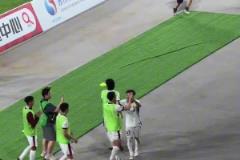 蒯紀聞終于收獲首球，怒吼宣泄情緒