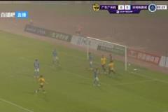 廣州豹開場(chǎng)6分鐘夏達(dá)龍大雨中頭球破門
