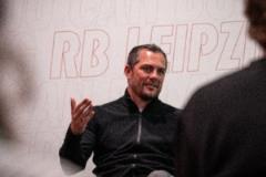 萊比錫總監：新帥人選未定，西蒙斯仍處計劃中