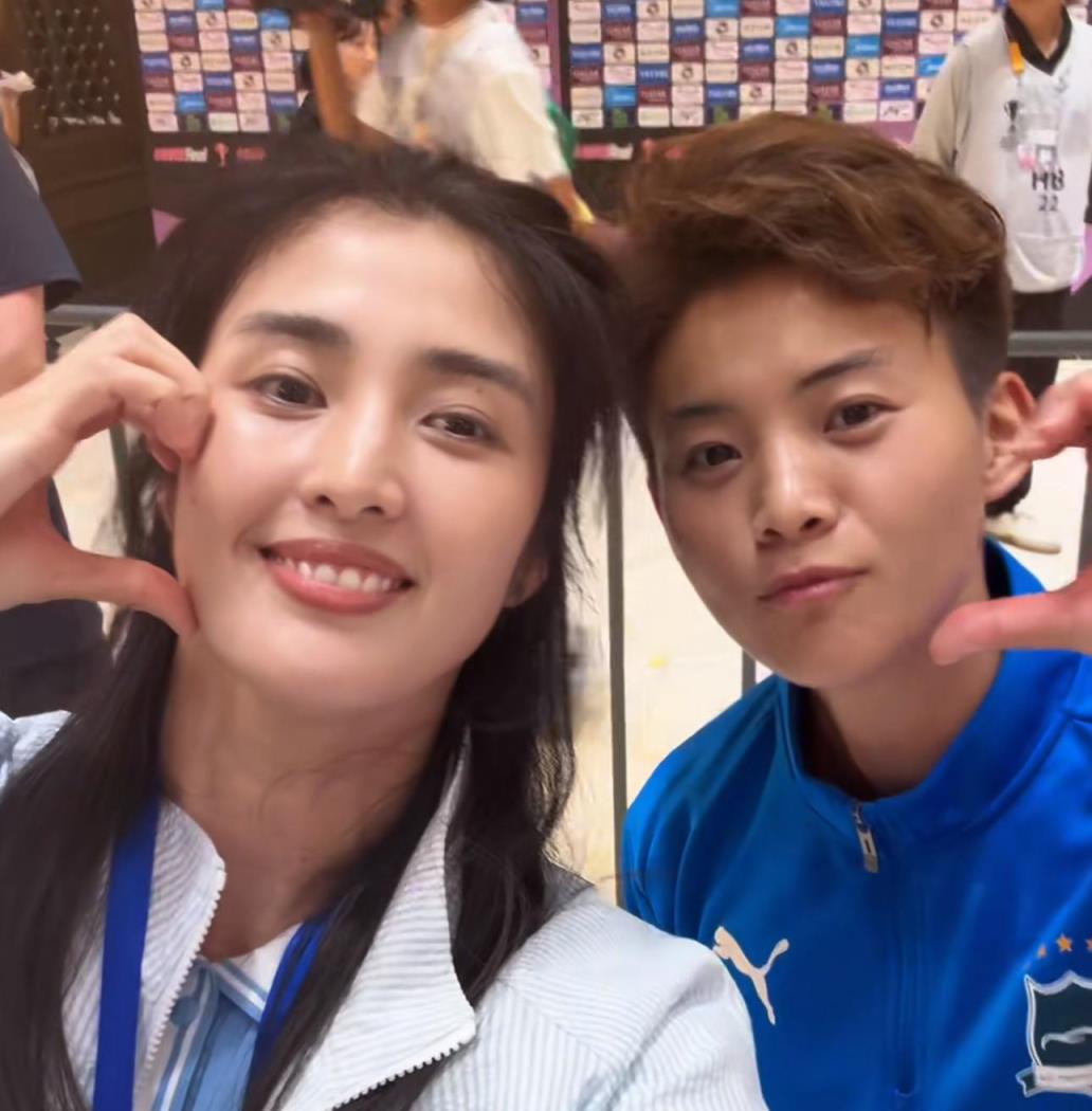 趙麗娜：看到王霜首球進就放心了，武漢女足挺進亞冠決賽