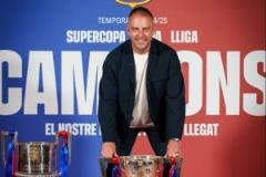 巴薩官方宣布與主帥弗里克續約至2027年，首秀賽季奪三冠！