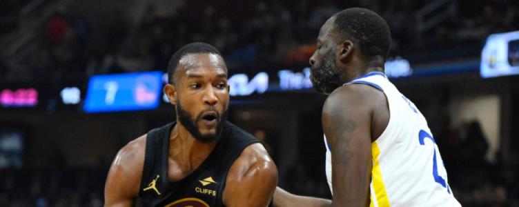 雄鹿字母哥換騎士莫布里交易引爭議 薪資專家稱受限勞資協(xié)議難成行