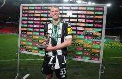 大器晚成！33歲丹-伯恩表現(xiàn)亮眼，紐卡官宣續(xù)約至2027年