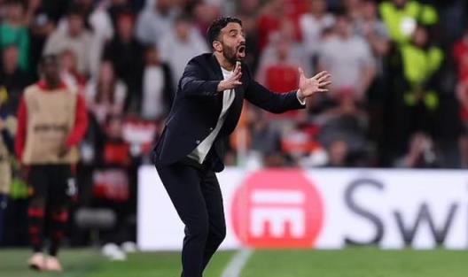 卡拉格：阿莫林離開曼聯可能對雙方都有利，繼續執教代價太大