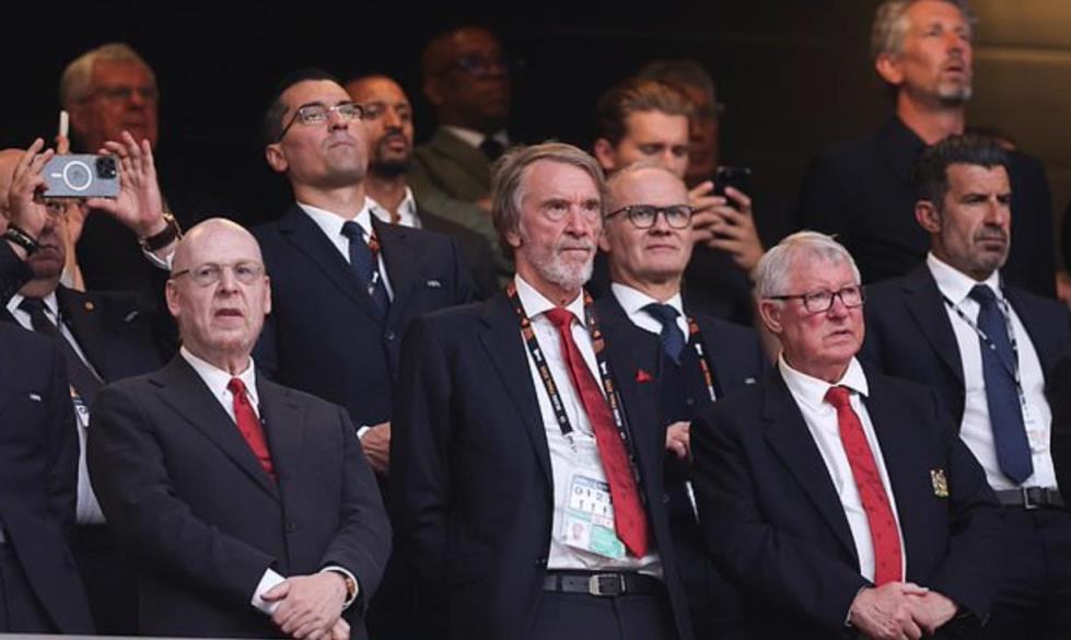 曼聯(lián)或出售加納喬，拉特克利夫決策引爭議