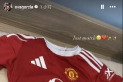 女友宣！女友曬照配文：加納喬曼聯(lián)戰(zhàn)袍，最后一戰(zhàn)