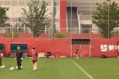 記者：武磊、劉若釩、汪士欽暫未參與國(guó)足合練，專注恢復(fù)訓(xùn)練