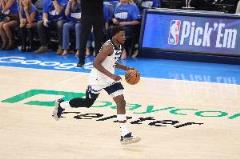 愛德華茲前三節火力全開 17中12三分8中5狂砍30+9+6！