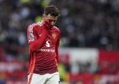 曼聯(lián)隊友希望B費留下 陽光報曝出售套現(xiàn)傳聞