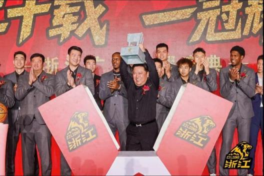 CBA暖心故事！父親為激勵兒子助力廣廈奪冠，贏一場獎勵5萬，球迷點贊