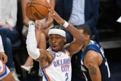 楊毅：SGA造罰球但未找到犯規(guī)，他依然能穩(wěn)定命中