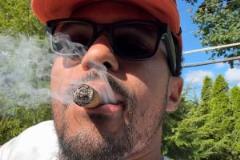 喬治被當面嘲不如托哈，托哈曬雪茄照回應