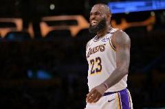 名記爆料：騎士或用阿倫+亨特換LBJ，后者或以中產(chǎn)特例及底薪加盟