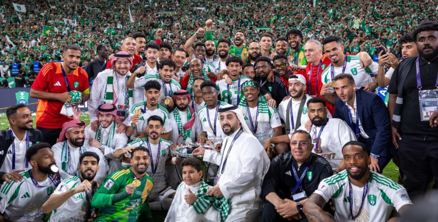吉達國民主帥贏得亞冠冠軍：為球員們自豪，我們配得上勝利